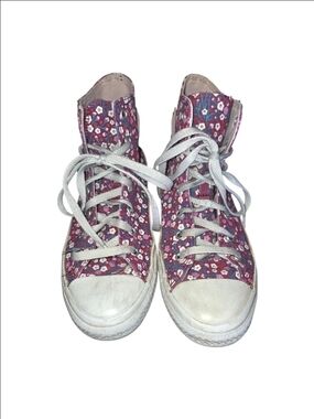 Converse High-Top Floral Sneakers in Purple and White Size 6 US
